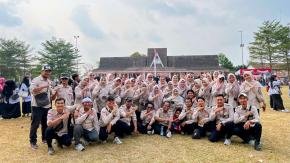 Semangat Kemerdekaan, Guru dan Staf SMK Tri Mitra Kotabaru Ikuti Upacara HUT ke-81 RI