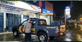 Cegah Kejahatan Perbankan, Patroli Samapta Polsek Rengasdengklok Kunjungi Bank BRI Dan Mandiri