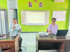Kepala SMP Negeri 2 Jatisari Toni Andika Ingatkan Pentingnya Peran Orang Tua Dampingi Anak Selama Libur Sekolah