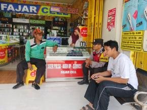 Pak Bhabin Desa Karyamulya Terus Ajak Masyarakat Binaannya untuk menjaga Kamtibmas