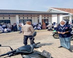 Personil Polsek Tegalwaru Giat Sambang Pelajar di SMA Negeri 1 Tegalwaru Imbau Waspada Kamtibmas