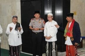 SHOLAT SUBUH KELILING BERJAMAAH BERSAMA WARGA, KAPOLRES SUBANG PERKUAT SILATURAHMI DAN KAMTIBMAS