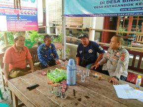 Guna Meningkatkan Kesadaran Warga Pentingnya Menjaga Keamanan, Bhabinkamtibmas Laksanakan Sambang