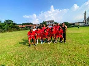 Silaturahmi di Atas Lapangan: Gemilang FC Cikampek Barat dan Gelatik FC Purwakarta Berbagi Semangat, Bukan Sekadar Skor