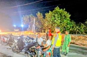 Polsek Pangkalan Laksanakan Kegiatan Patroli Perintis, Pantau Kamtibmas di Lingkungan Pakapuran