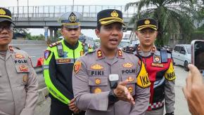 Upaya Pastikan Kelancaran Arus Mudik Nataru, Polres Karawang Terapkan Contraflow dan Buka-Tutup Rest Area KM 57 Tol Japek