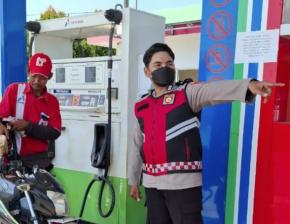 Giat Patroli Di Area SPBU Brigadir Beni Sutomo Memberikan Himbauan Kepada Kamtibmas Karyawan