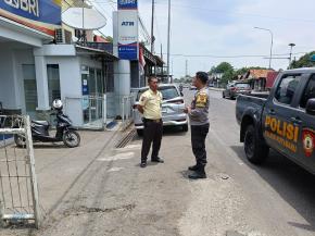 Polsek Kotabaru Sambangi Obyek Vital Perbankan Himbau Satpam