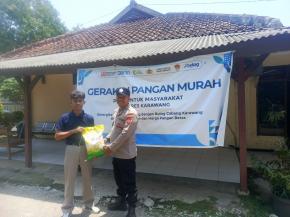 Upaya Sediakan SPHP Gerakan Pangan Murah, Polsek Tempuran Polres Karawang Dimako polsek Tempuran.