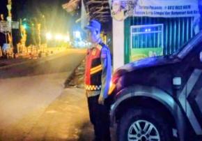 Patroli Rutin Prekat Polsek Banyusari Jaga Keamanan Jalan Raya Gempol