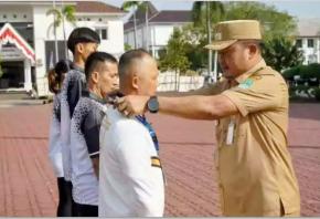 Wabup Karawang H. Maslani Lepas Ratusan Atlet ke POPDA XIV Jawa Barat Tahun 2025, Siap Torehkan Prestasi
