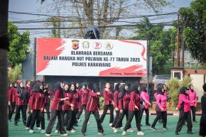 Polwan Polres Karawang Gelar Olah Raga Bersama Bhayangkari, Sekaligus Syukuran Hari Jadi Polwan Ke-77