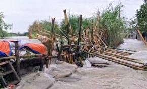 Tanggul Terancam, Solidaritas Warga Muaragembong Jadi Benteng Pertama Hadapi Luapan Citarum 