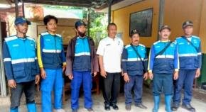 Demi Sekolah Aman dari Banjir, Tim Biru DPUPR Karawang Turun Langsung ke Lapangan