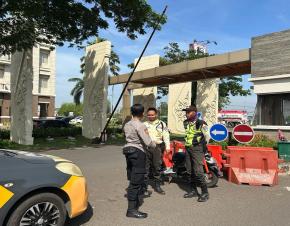 Polisi Laksanakan Patroli Prekat, Jangkau Kawasan Grand Taruma