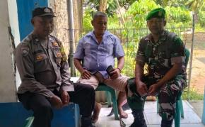 Kolaborasi Bhabinkamtibmas Bersama Babinsa Himbau Warga Terkait Kamtibmas