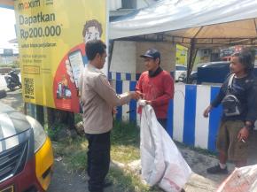 Bawas Polsek Kotabaru Pimpin Kegiatan Jum