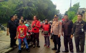 Polsek Klari Amankan Keberangkatan Serikat Buruh Menuju Kantor Pemda Karawang dalam Rangka Aksi Unjuk Rasa