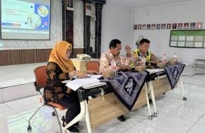 Kapolsek Klari Hadiri Lokakarya Triwulan III, Perkuat Sinergi Lintas Sektor dalam Pembangunan Kesehatan di Kecamatan Klari