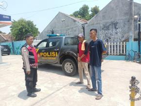 Polisi ingatkan dan himbau petugas parkir, Guna Brantas Habis tindak premanisme di wilayah hukum polsek tempuran.