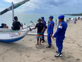 Ditpolairud Polda NTB Siagakan Personel di Lokasi Wisata Selama Cuti Bersama Imlek 2026