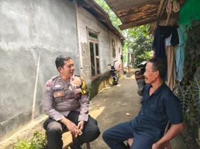 Bhabinkamtibmas Polsek Klari Ajak Warga Walahar Untuk Kenali Bahaya Judol