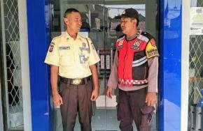 Upaya Kunjungi BRI Gempol Patroli Prekat Polsek Banyusari di Siang Hari