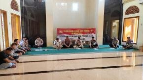 Polsek Klari Gelar Binrohtal, Perkuat Keimanan Personel dalam Memberikan Pelayanan Prima ke Masyarakat