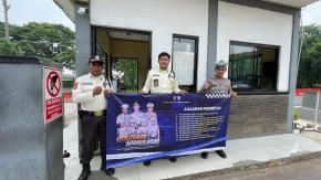 Polantas Sambangi Security Pupuk Kujang di Karawang, Gaungkan Sosialisasi Ops Zebra Lodaya 2025