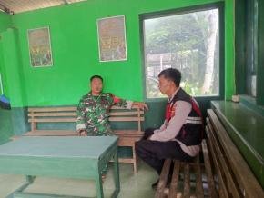 Perkuat Sinergitas, Anggota Polri Lakukan Silaturahim ke Personel Koramil 0410/Pangkalan