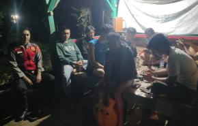 Bhabinkamtibmas Polsek Tegalwaru Sapa Warga Desa Wargasetra Ajak Jaga Kamtibmas