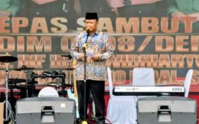 Wali Kota Depok Supian Suri Berikan Sambutan dalan Acara Lepas Sambut Dandim 0508/Depok di Lahan Urban Farming Tanah Merah Kecamatan Cipayung