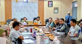 Bupati Dony Ahmad Munir Berikan Apresiasi : Kinerja Dinas Sosial Sumedang dalam Pelayanan Kemanusiaan