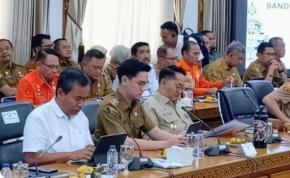 Bupati Sumedang Didampingi Wabup Hadiri Rapat Koordinasi Penanganan Banjir di Wilayah Bandung Raya, Sumedang dan Garut