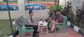 Jaga Kondusifitas Kamtibmas Bhabinkamtibmas Polsek Kotabaru Sambang Tokoh Masyarakat