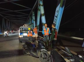 Anggota Polsek Batujaya melaksanakan Patroli Prekat di Perbatasan Karawang - Bekasi guna mencegah terjadinya GU Kamtibmas