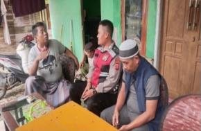 Anggota Polsek Banyusari Melaksanakan Sosialisasikan Bahaya TPPO