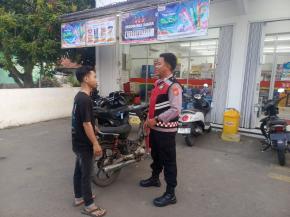 Cegah Aksi Premanisme Koperasi Merah Putih di Wilayah Hukum Polsek Tempuran Personil Laksanakan Patroli Rutin dengan Teliti.