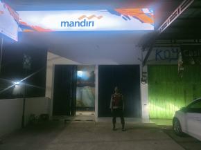 Cegah GU Kamtibmas di Bank Mandiri Unit Batujaya oleh Anggota Polsek Batujaya