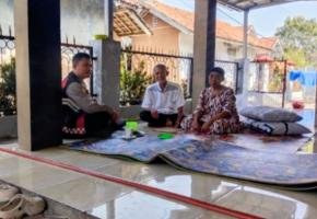 Upaya Kanit Sabhara Polsek Banyusari Melaksanakan Sosialisasikan Bahaya TPPO di Wilayah Binaan