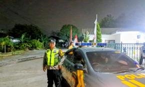 Personil Polsek Klari Lakukan Patroli Malam Sasaran Stasiun KAI Klari
