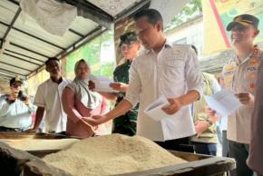 Jelang PergantianTahun Baru 2026, Pemkab Cianjur Gelar Operasi Pasar di Pasar Induk