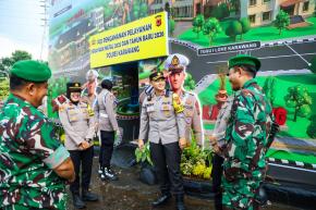 Pastikan Pelayanan Maksimal, Wakapolres Karawang Tinjau Pos Pam Operasi Lilin Lodaya 2025