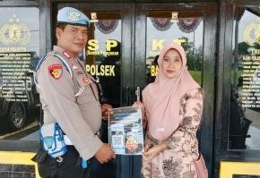 Anggota Polsek Banyusari Sosialisasi QR Barcode ke Masyarakat Pengaduan Divisi Propam Polri Bidpropam Polda Jabar