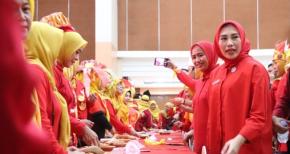 Tim Penggerak TP-PKK Kabupaten Bekasi, Semarak Peringati HKG PKK ke-53, Dari Fashion Show Hingga Lomba Ngulek Sambel