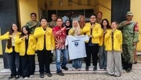 Mahasiswa FISIP UI Belajar Politik Desa di Cirejag, Meninjau Pemulihan TPST Pascakebakaran