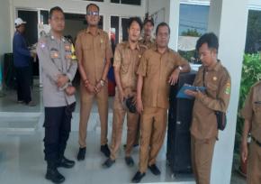 Anggota Polsek Pedes Patroli Ajak Masyarakat Untuk Menjaga Keamanan Ditengah Masyarakat