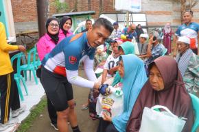 Kapolres Lombok Utara Gelar Gowes Kamtibmas ke Desa Sigar Penjalin, Sentuh Lansia dan Layanan Kesehatan Gratis