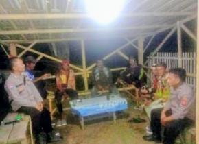 Polsek Pedes Sambang Di Malam Hari Himbau Masyarakat Waspada Kejahtan