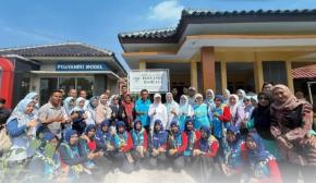 Pastikan Layanan Kesehatan Ibu & Anak Berada di Garda Terdepan, Ketua TP PKK Majalengka Terus Bergerak Pembinaan Posyandu Jadi Agenda Utama